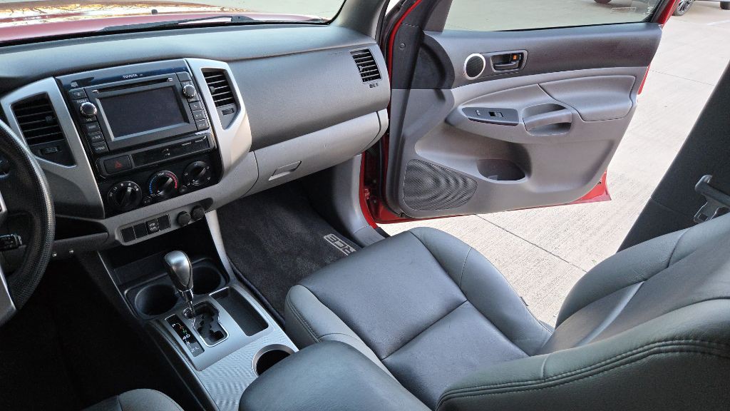 2013 Toyota Tacoma Image 46