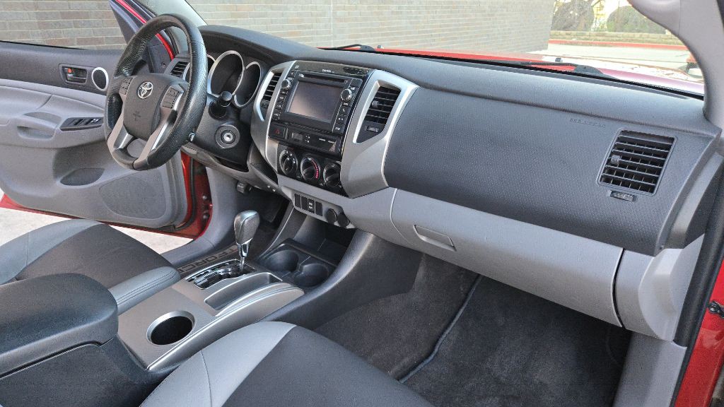 2013 Toyota Tacoma Image 54