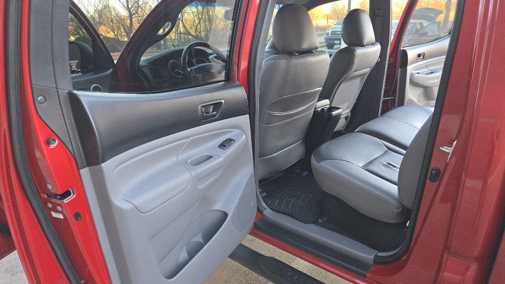 2013 Toyota Tacoma Image 57