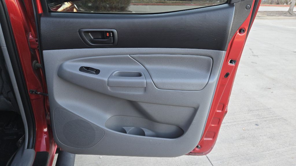 2013 Toyota Tacoma Image 62