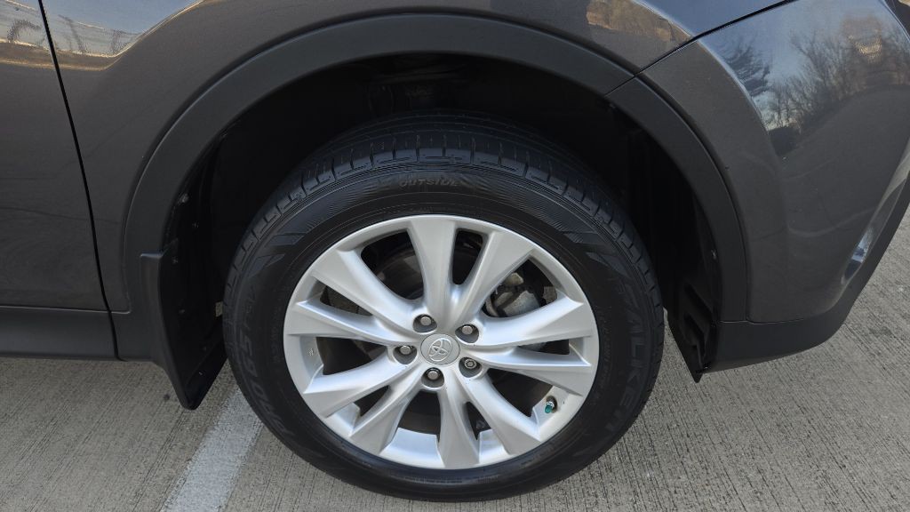 2015 Toyota Rav4 Image 10