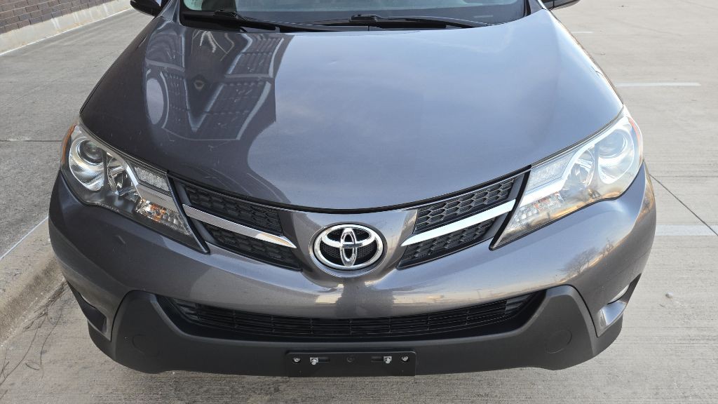 2015 Toyota Rav4 Image 13