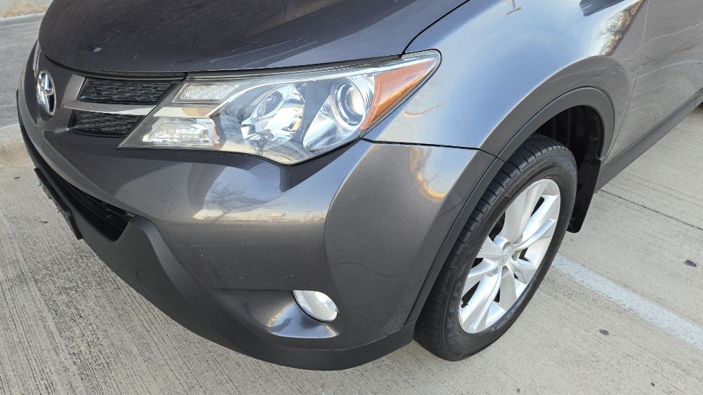 2015 Toyota Rav4 Image 14