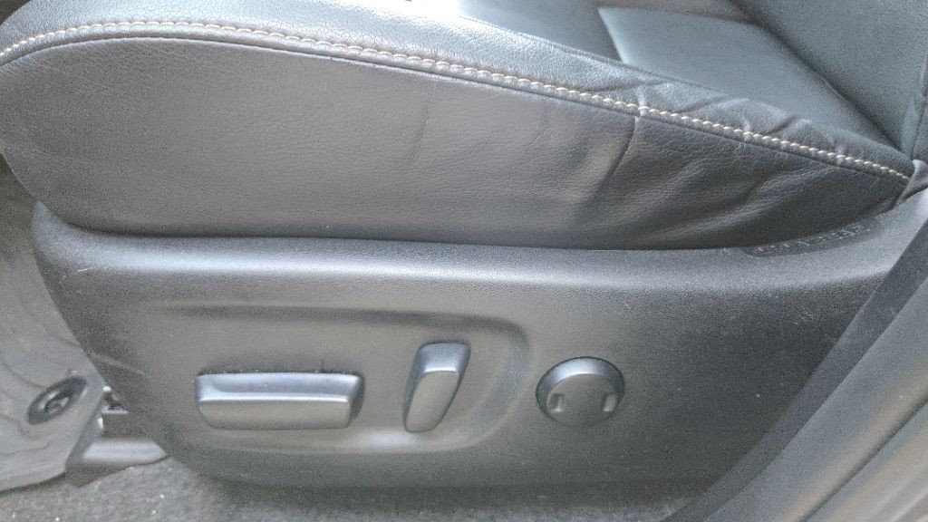 2015 Toyota Rav4 Image 30