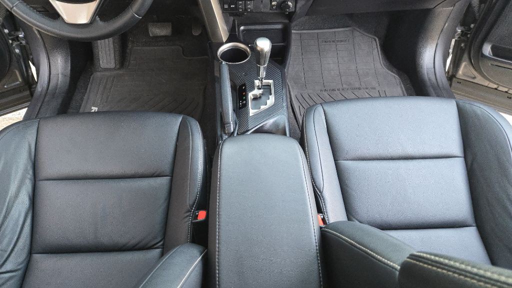 2015 Toyota Rav4 Image 40