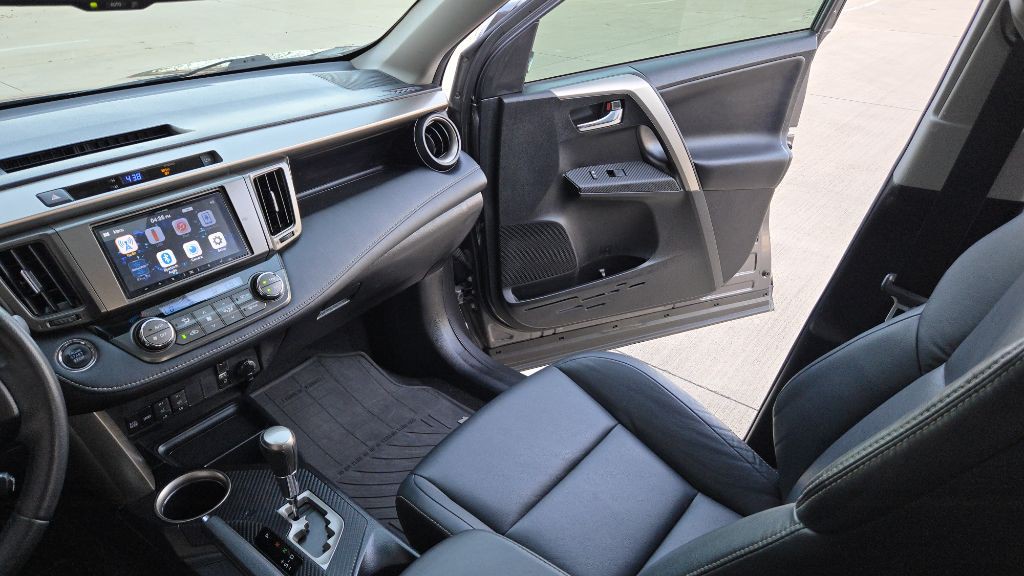 2015 Toyota Rav4 Image 51