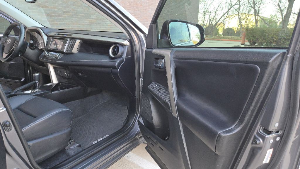 2015 Toyota Rav4 Image 52