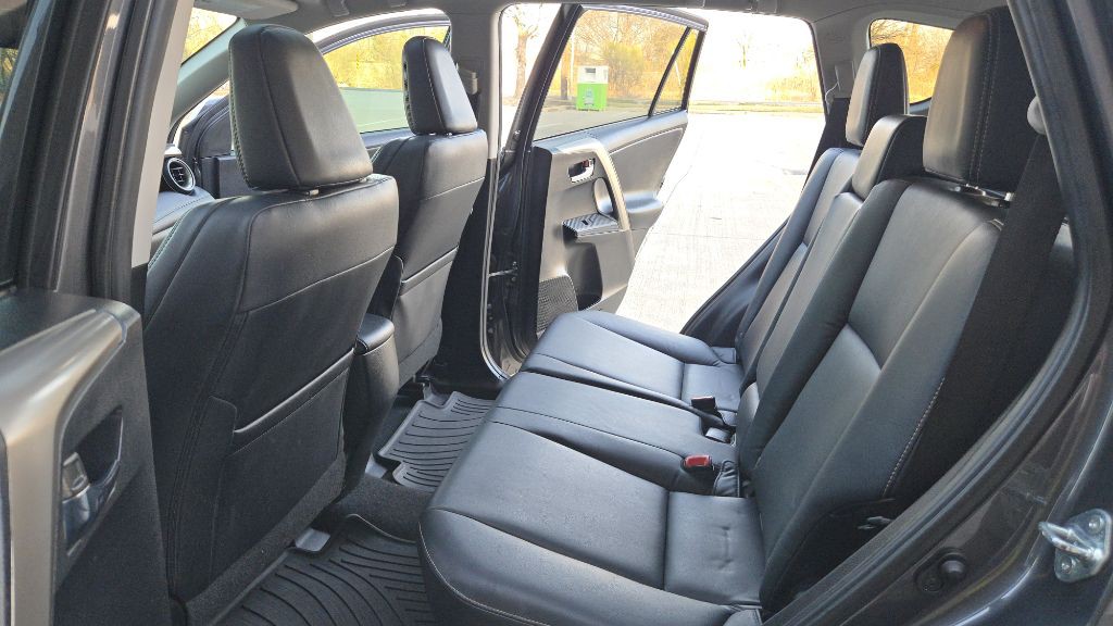 2015 Toyota Rav4 Image 63