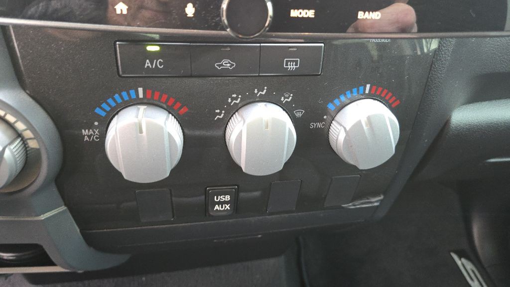 2013 Toyota Tundra Image 70