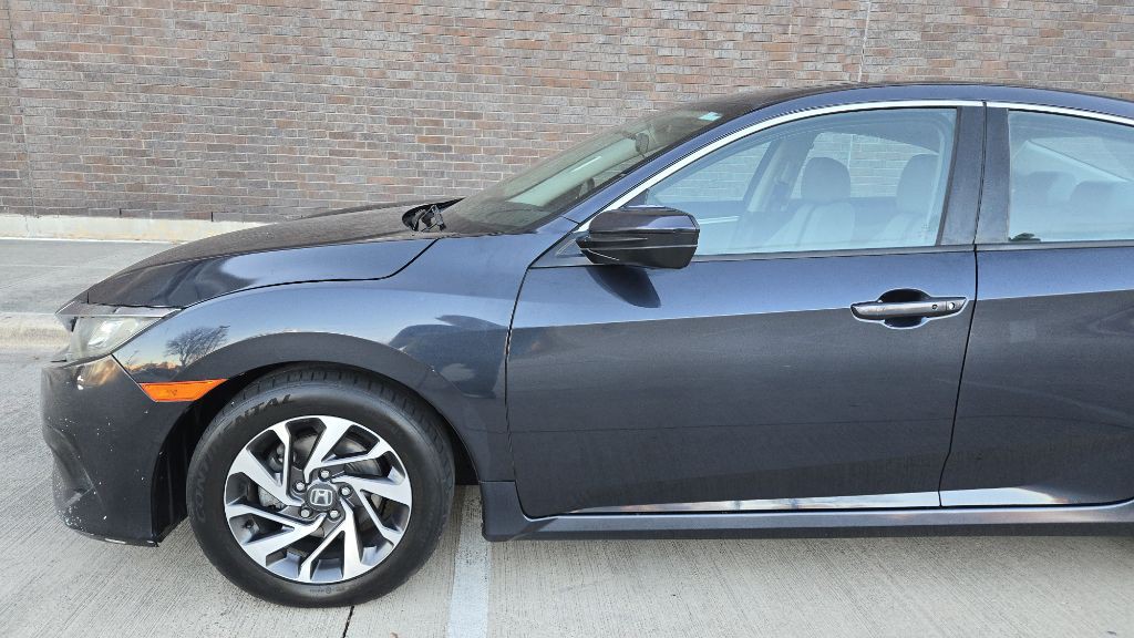 2016 Honda Civic Image 16