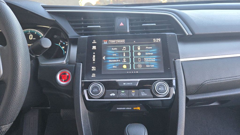 2016 Honda Civic Image 39