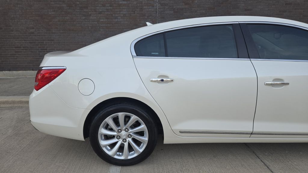 2014 Buick Lacrosse Image 7