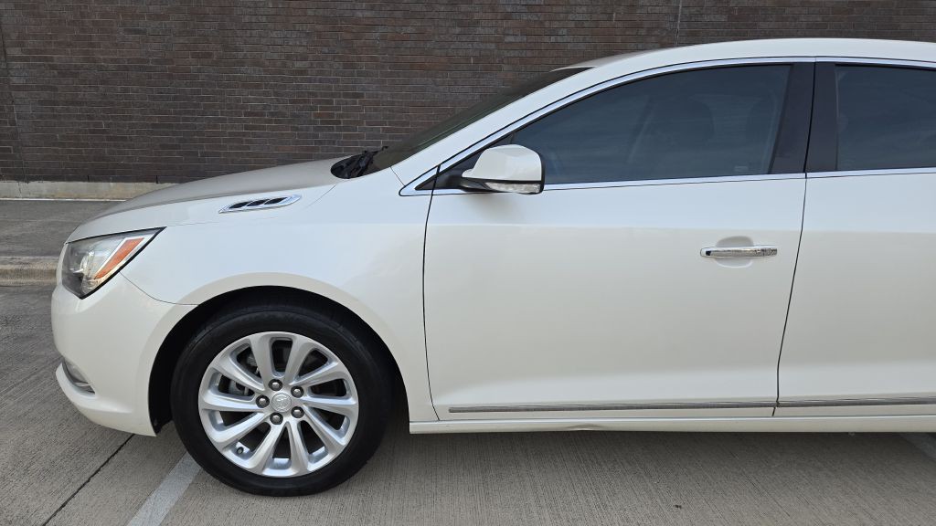 2014 Buick Lacrosse Image 16