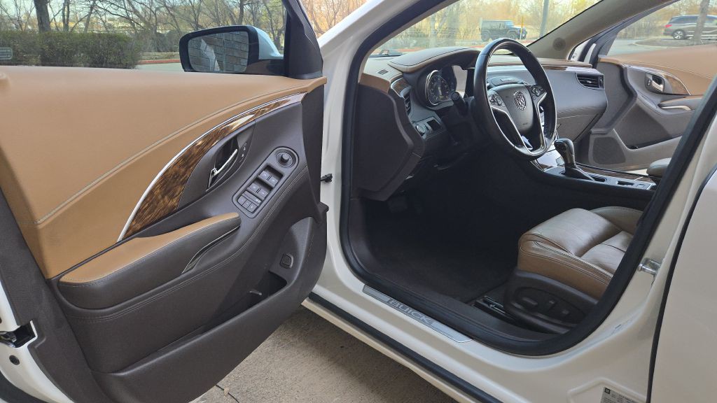 2014 Buick Lacrosse Image 22
