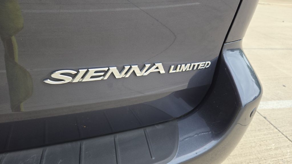 2006 Toyota Sienna Image 10