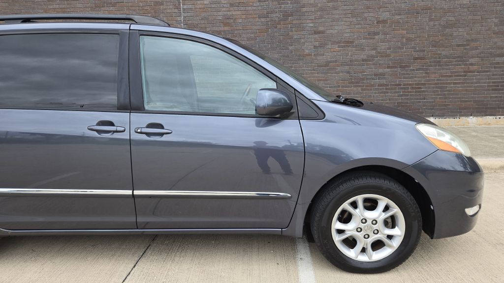 2006 Toyota Sienna Image 12