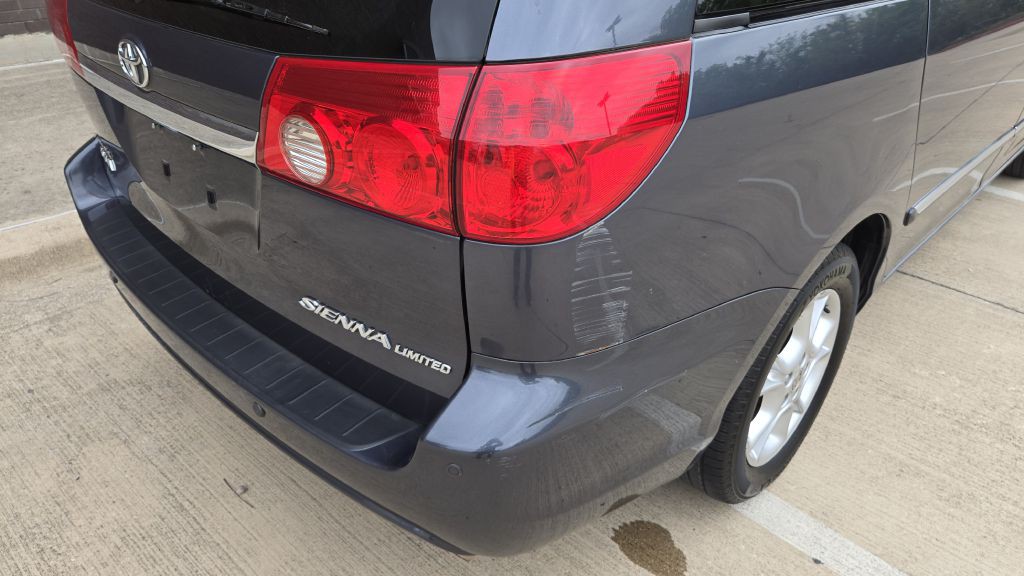 2006 Toyota Sienna Image 28