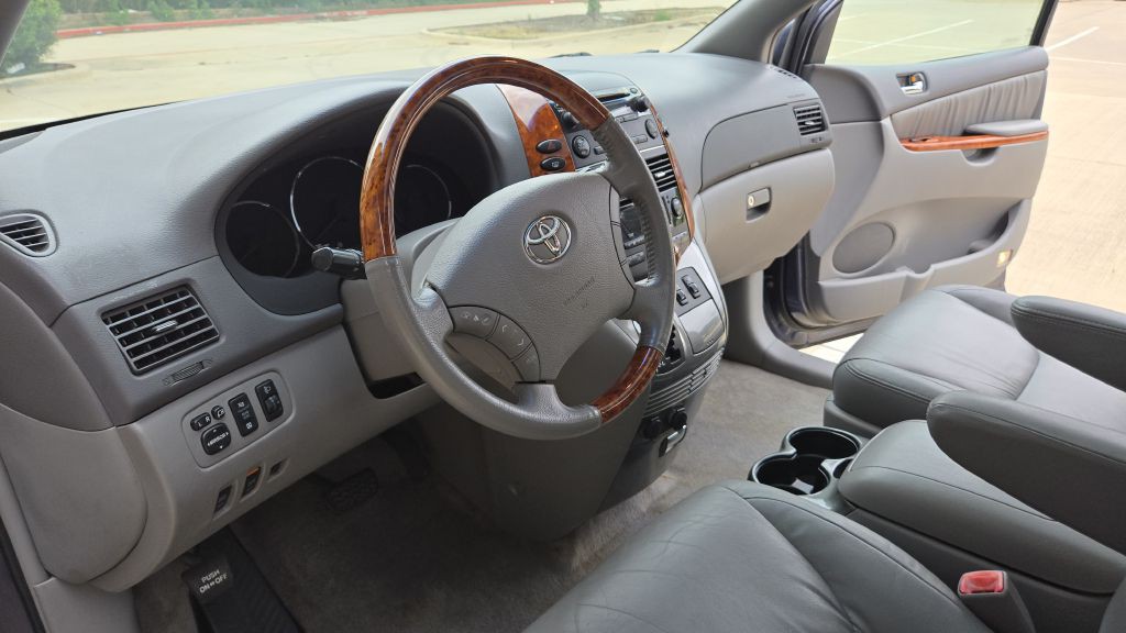 2006 Toyota Sienna Image 38