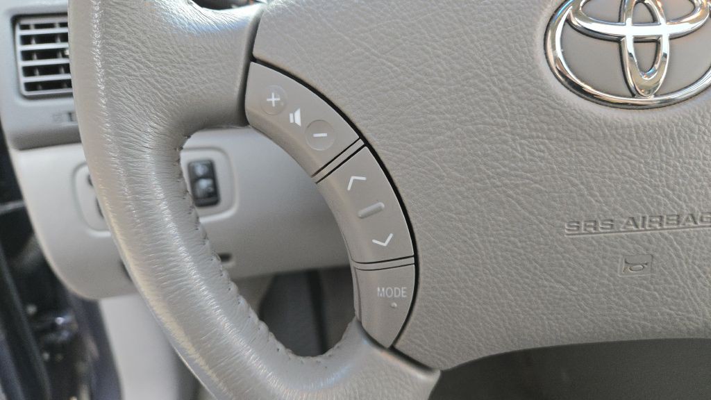 2006 Toyota Sienna Image 42