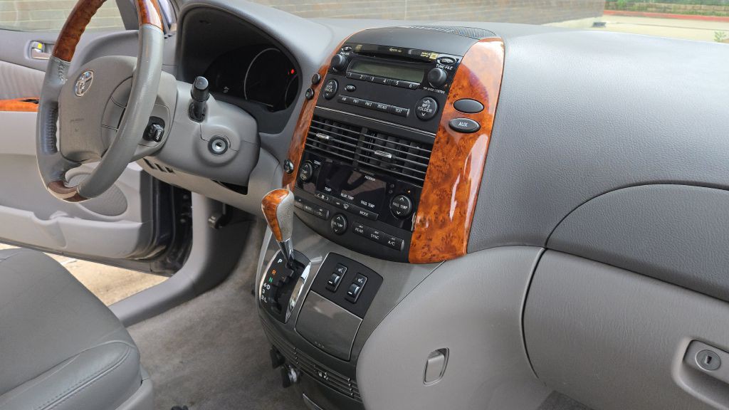 2006 Toyota Sienna Image 63