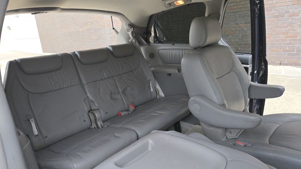 2006 Toyota Sienna Image 68