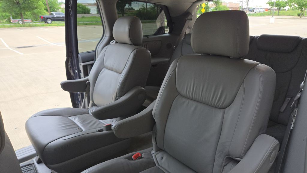 2006 Toyota Sienna Image 70