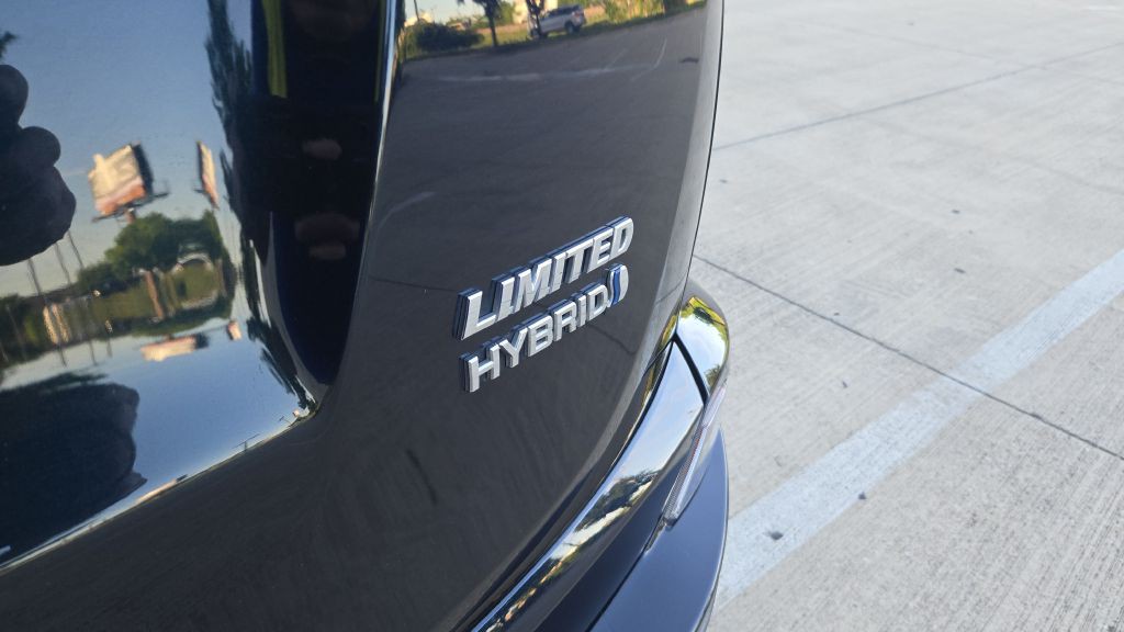 2018 Toyota Rav4 Image 3