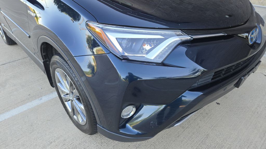 2018 Toyota Rav4 Image 12