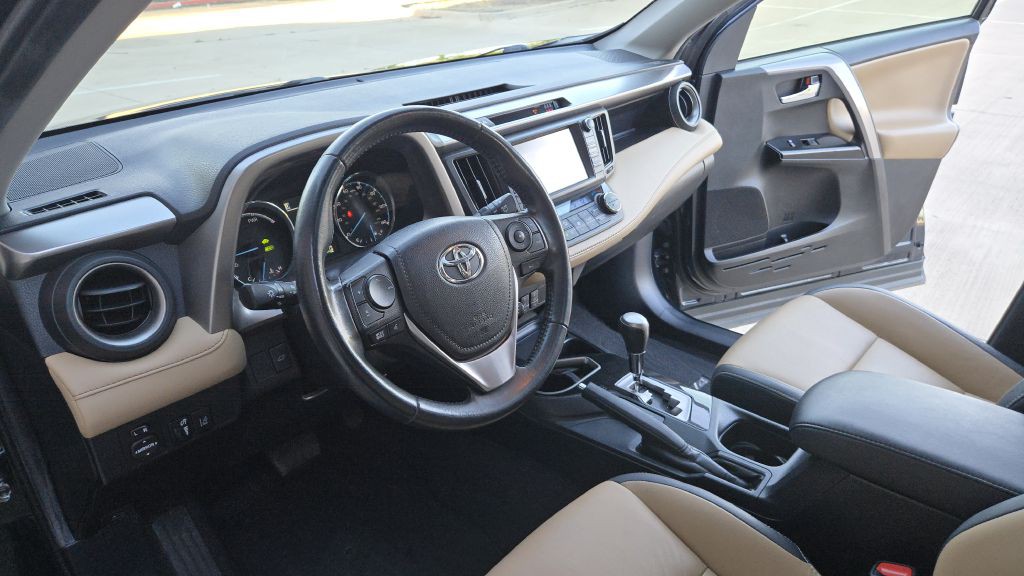 2018 Toyota Rav4 Image 30