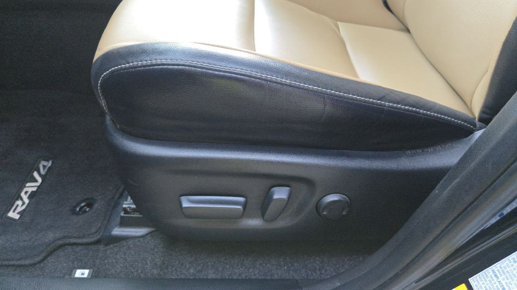 2018 Toyota Rav4 Image 32