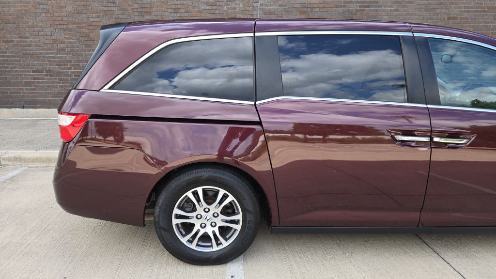 2013 Honda Odyssey Image 9