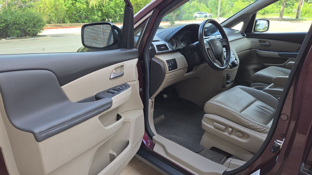2013 Honda Odyssey Image 24