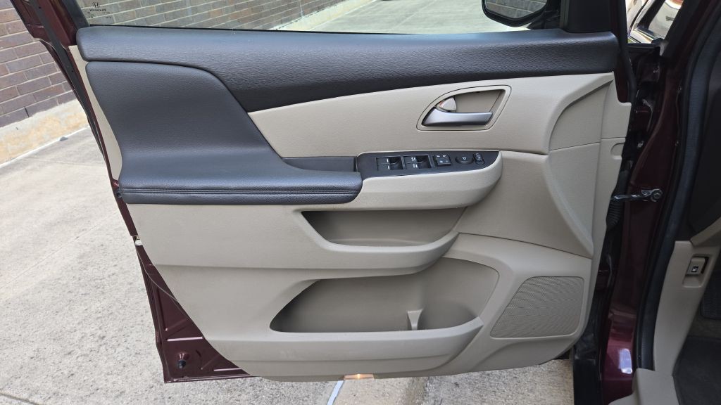 2013 Honda Odyssey Image 25