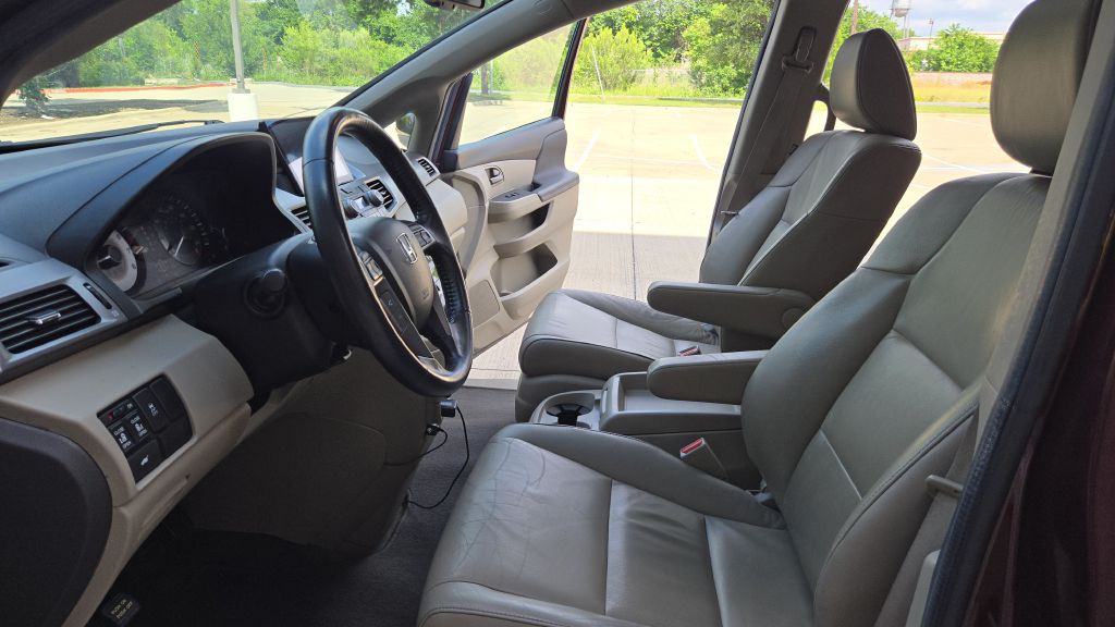 2013 Honda Odyssey Image 27