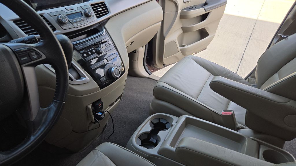 2013 Honda Odyssey Image 35