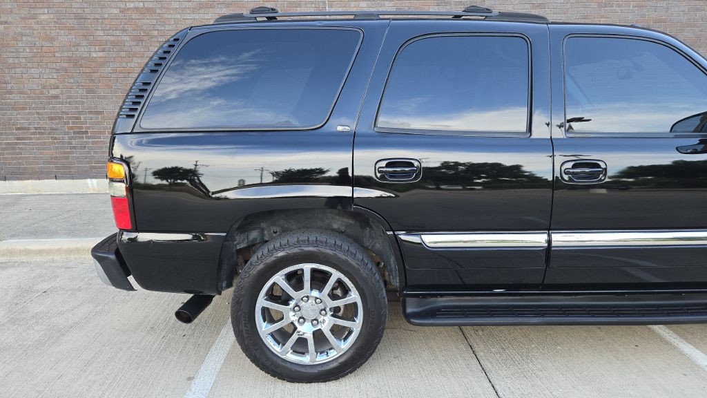 2004 GMC Yukon Image 8