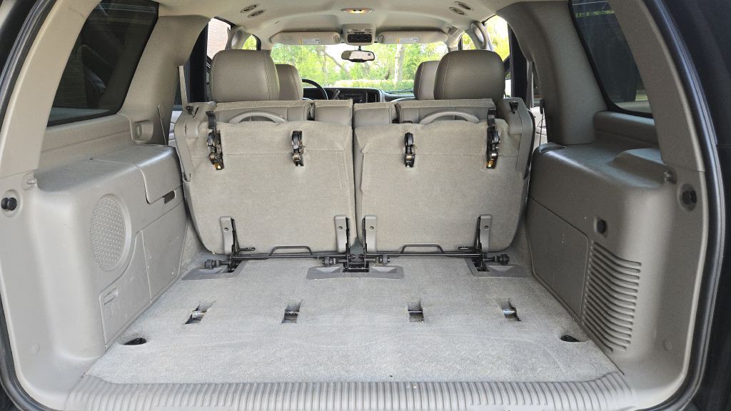 2004 GMC Yukon Image 28
