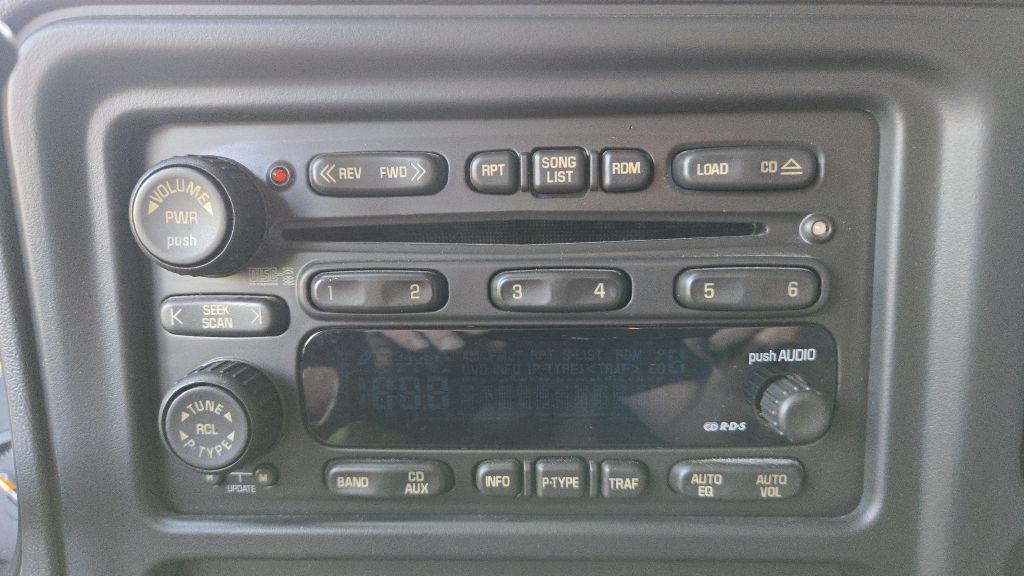 2004 GMC Yukon Image 53