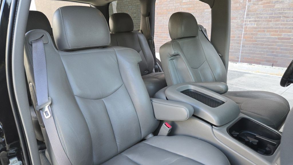 2004 GMC Yukon Image 58