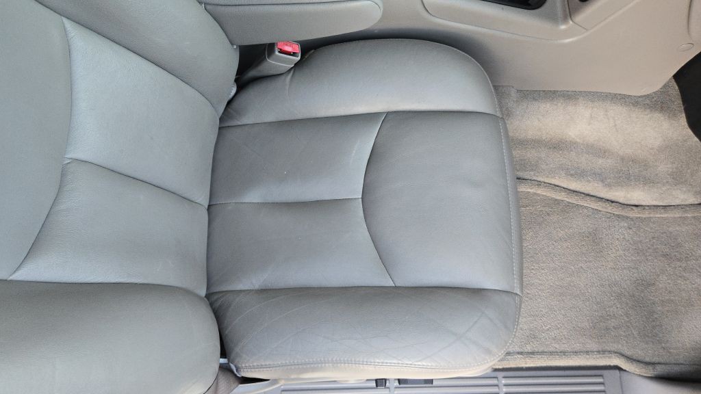 2004 GMC Yukon Image 59
