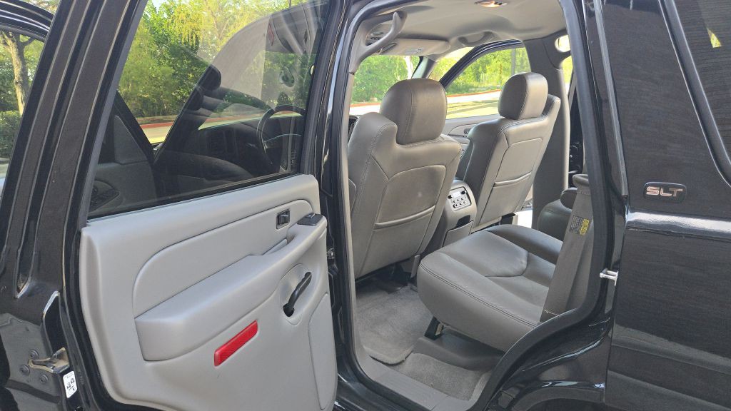 2004 GMC Yukon Image 64