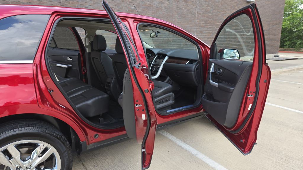 2013 Ford Edge Image 9