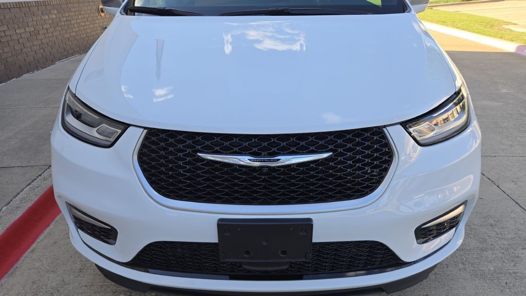 2022 Chrysler Pacifica Image 24