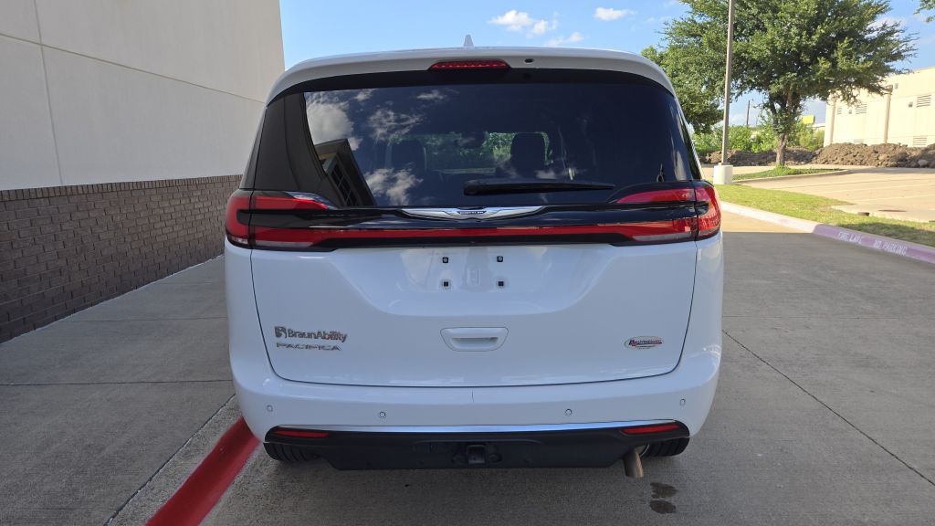 2022 Chrysler Pacifica Image 29