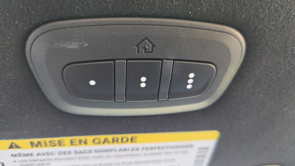 2022 Chrysler Pacifica Image 75
