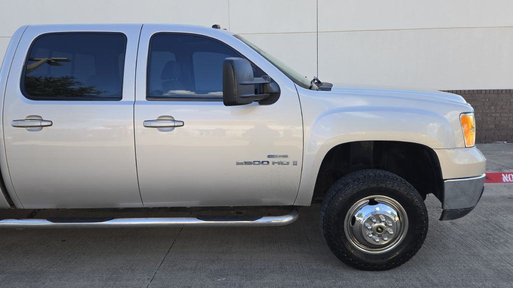 2007 GMC Sierra Image 9