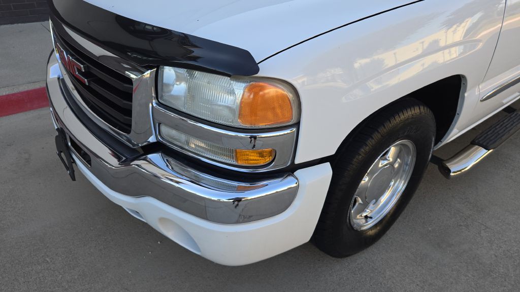 2003 GMC Sierra Image 16