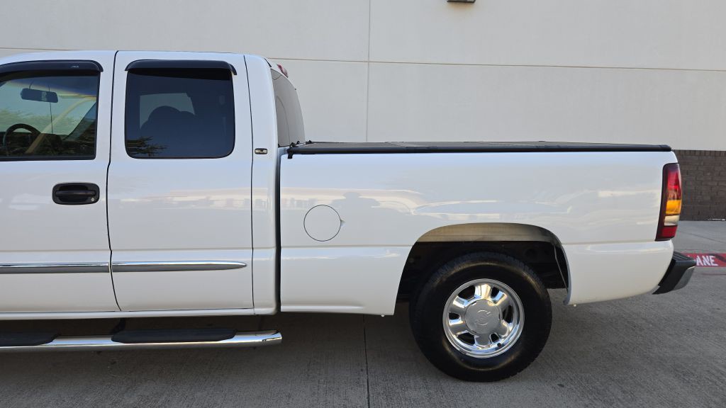 2003 GMC Sierra Image 20
