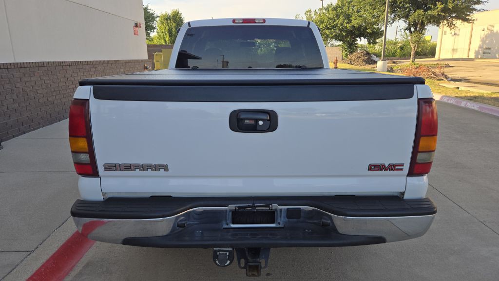 2003 GMC Sierra Image 24
