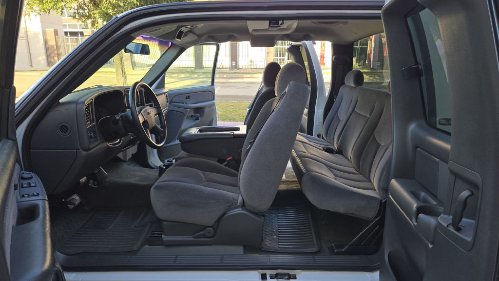 2003 GMC Sierra Image 29